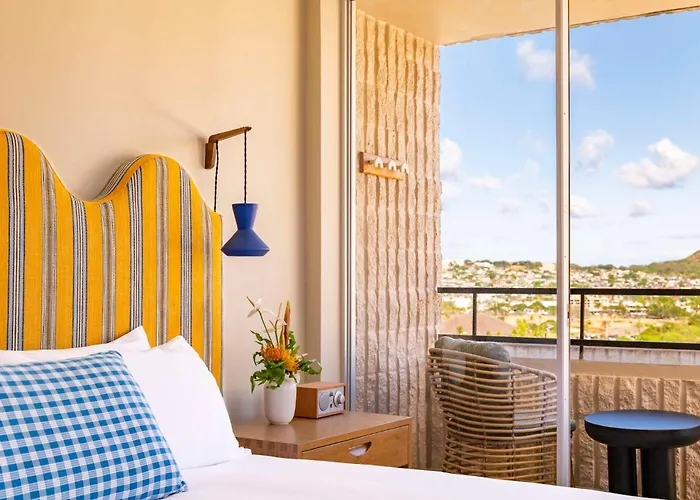  Wayfinder Waikiki - Voted Top 10 Best s In Hawaii!