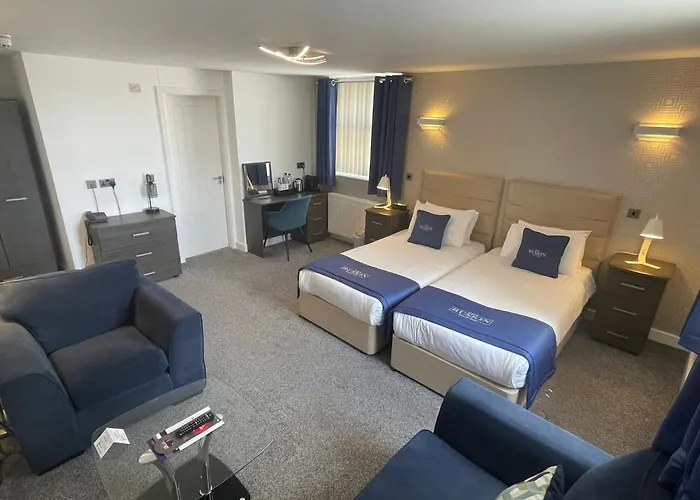 Luxury hotel only: Ruskin Hotel