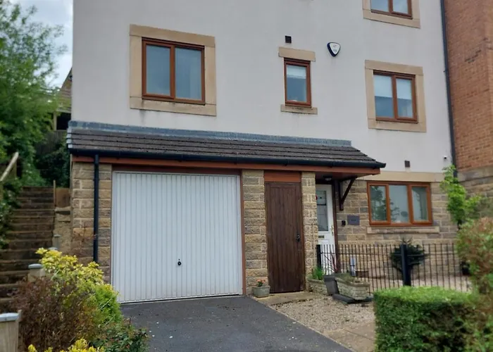 Guests house 210 Greenlea Court