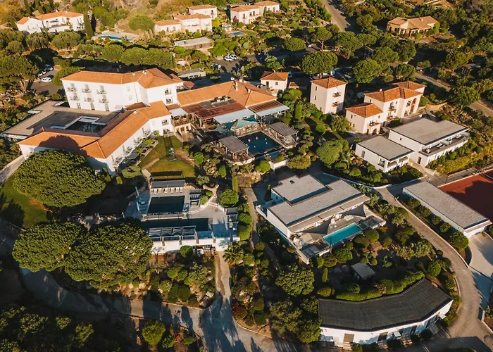Luxury hotel only: La Villa Calvi