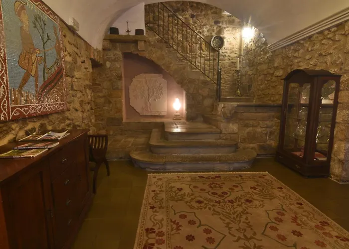 Central hotel: Pensio Bellmirall