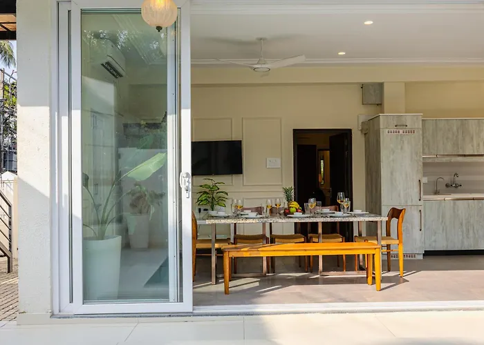Elivaas 4 Bhk Near Beach With Private Pool & Bar - Casa Boa Vida