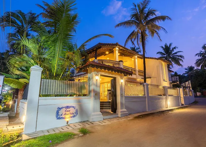 Elivaas 4 Bhk Near Beach With Private Pool & Bar - Casa Boa Vida