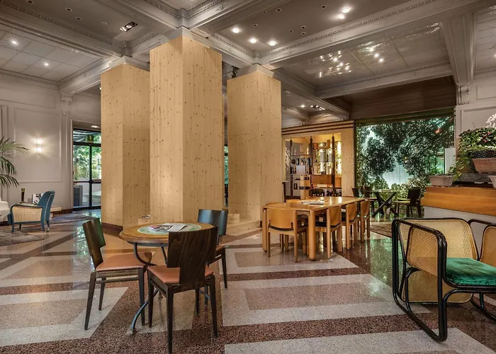 Luxury hotel only: Palazzo Belvedere