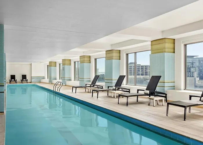 Spa Hotel: Renaissance Boston Seaport District