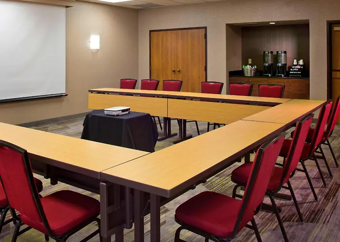 Hotel with Tennis: Courtyard Orlando International Drive/Convention Center