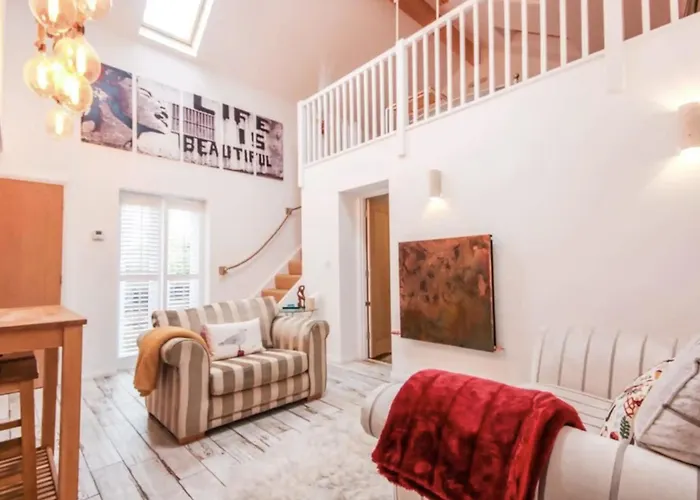 Pets Allowed Hotel Salisbury Home