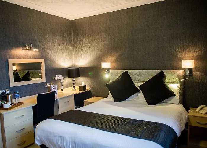 Guest house: Briardene