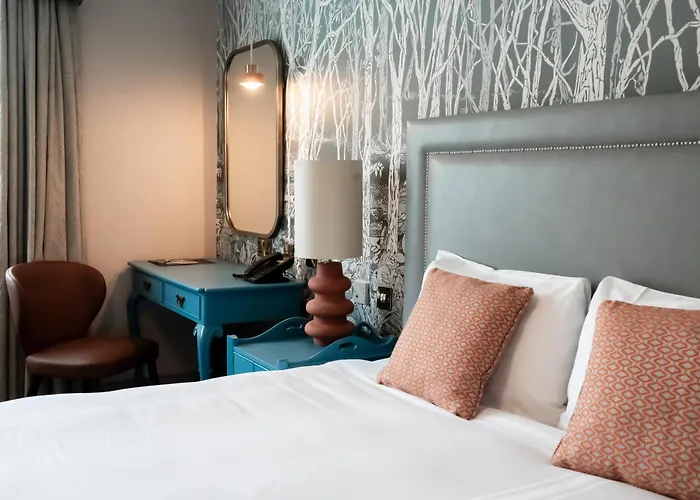 Hotel: Bush Hotel Farnham