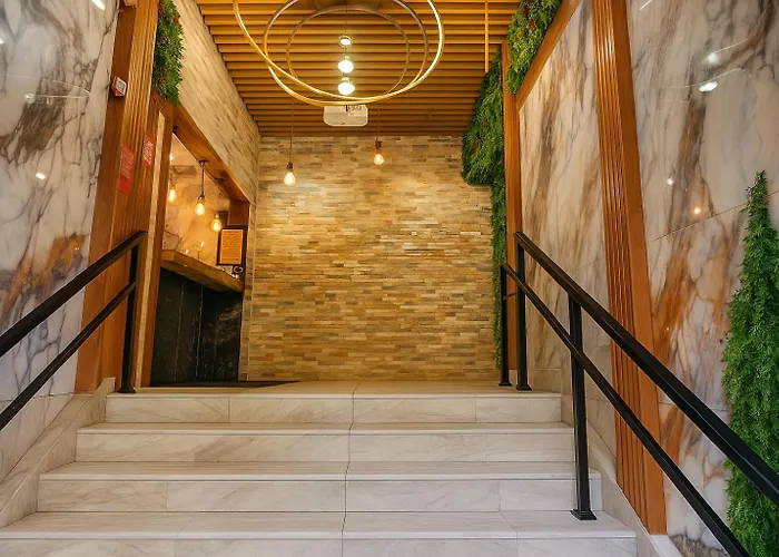 Hotel: The Mt Vernon Inn
