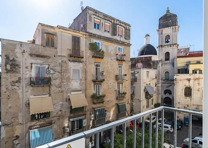 Hotel familiar: Napoli Visit Home