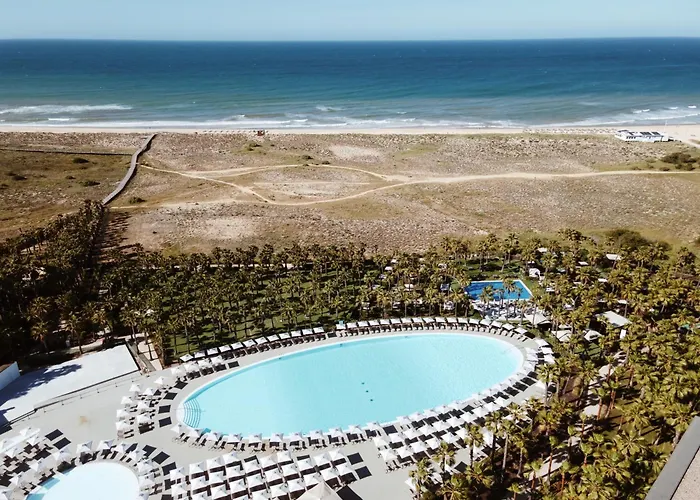 Wine & Books By The Sea, Algarve Resort