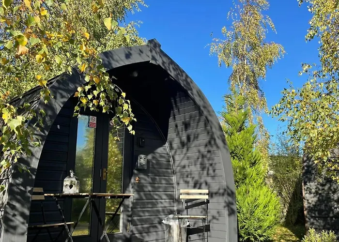 The Little Hide - Adult Only Camping Pods