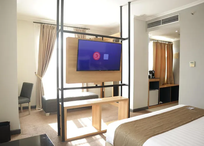 4 star hotel: Hotel Dafam Semarang
