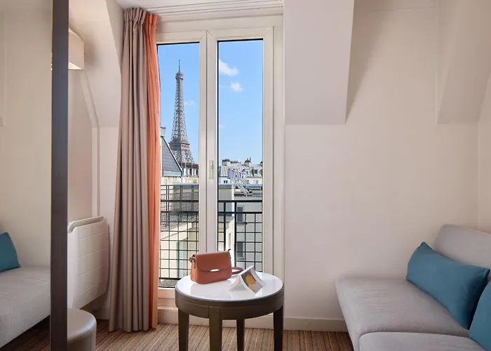  Timhotel Tour Eiffel
