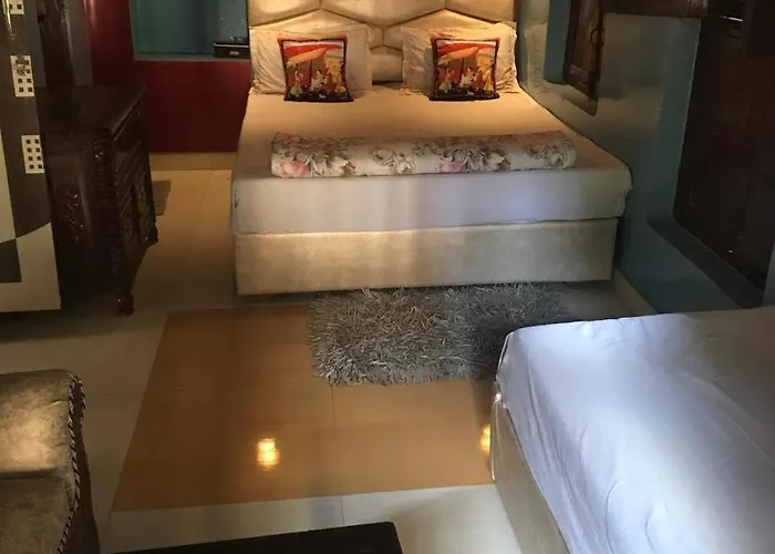 Shiva Guest House