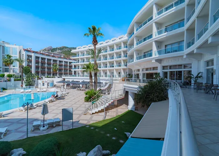 Hotel met tennis: Pineta Park Deluxe Hotel