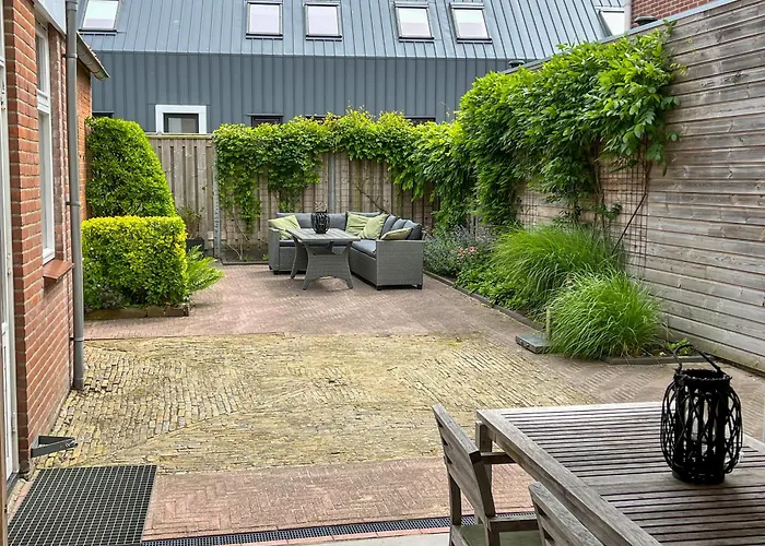 Volledig Gerenoveerd - Huis aan het strand -Nieuwstraat 4