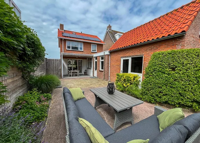 Volledig Gerenoveerd - Huis aan het strand -Nieuwstraat 4