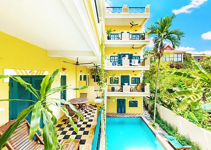Golden Banana Residence