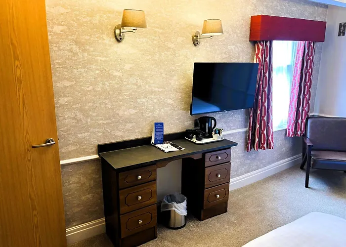 Resort: Claremont Hotel