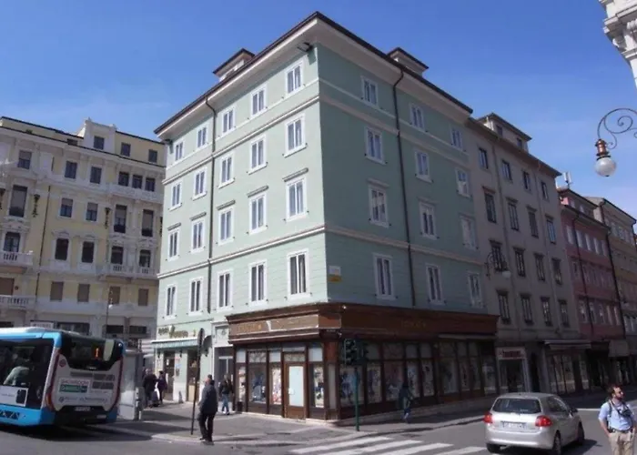  Joivy s - Trieste Goldoni