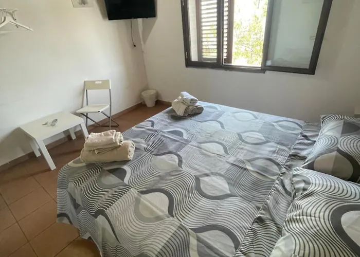 Lavica Airport B&B