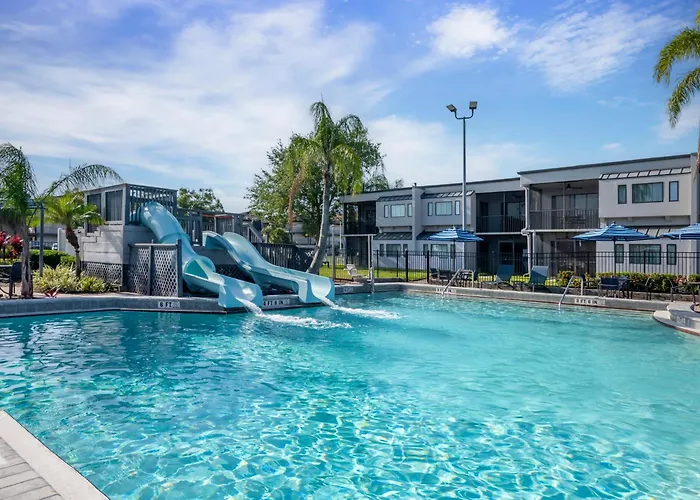 Hotels with tennis Orbit One Vacation Villas