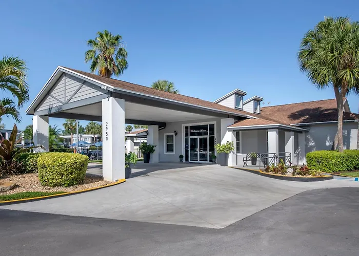 Hotels with tennis Orbit One Vacation Villas