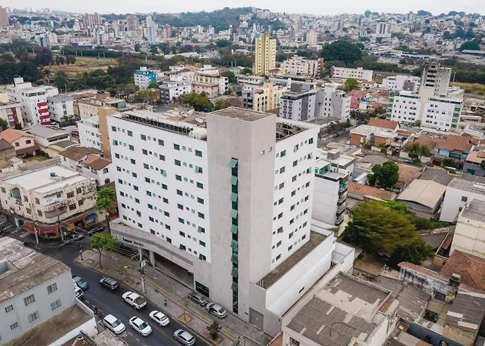  Ímpar Suítes Expominas