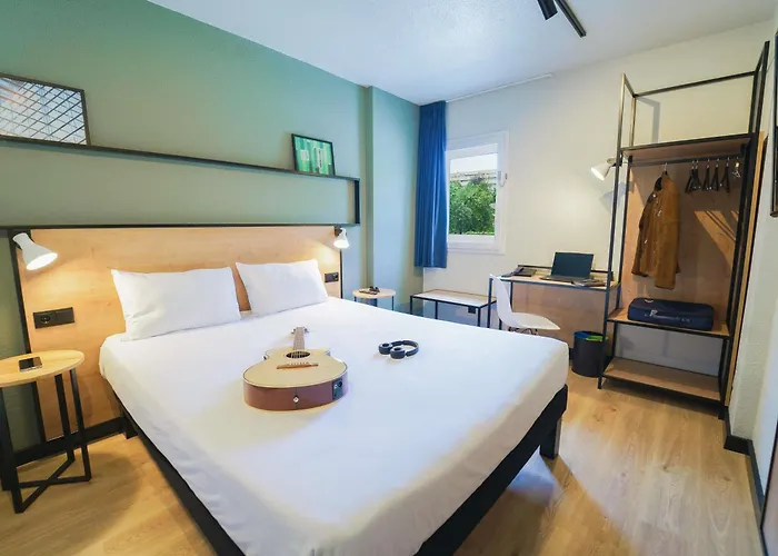  Ibis Guimaraes