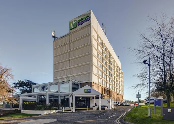 Airport Hotel: Holiday Inn Express Edinburgh City West By Ihg