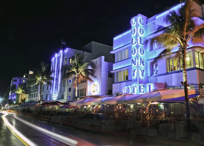 Beach hotel: Colony Hotel