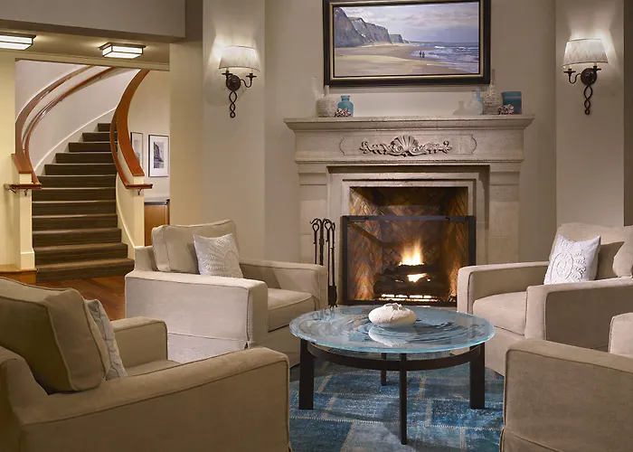 Hotel with view: Beach House Half Moon Bay