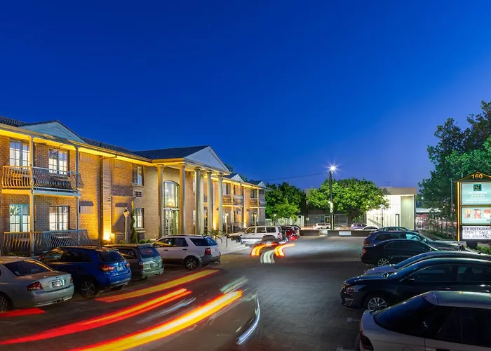 Hotel 4 estrelas: Adelaide Inn