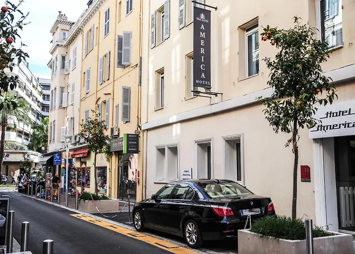 Resort: Hotel America