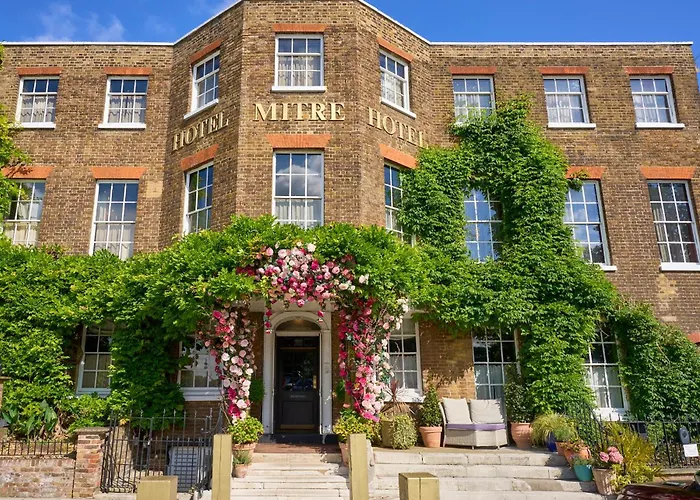 Mitre, Hampton Court