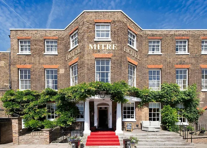 Mitre, Hampton Court