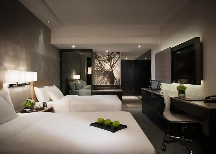 Gateway Hotel, Marco Polo