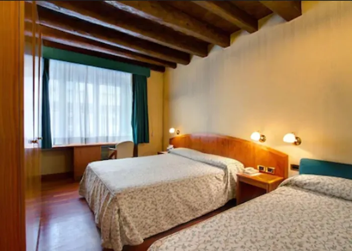 Hôtel bon marché: Hotel Corot
