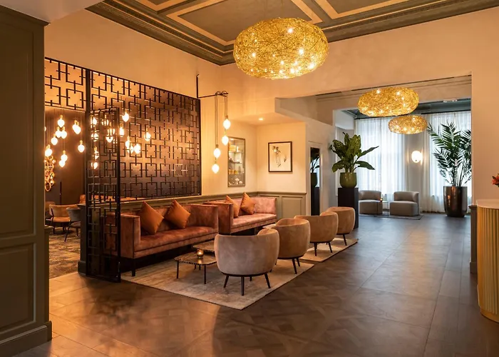 Animaux admis Dukes' Academie Brugge - By Dukes' Collection