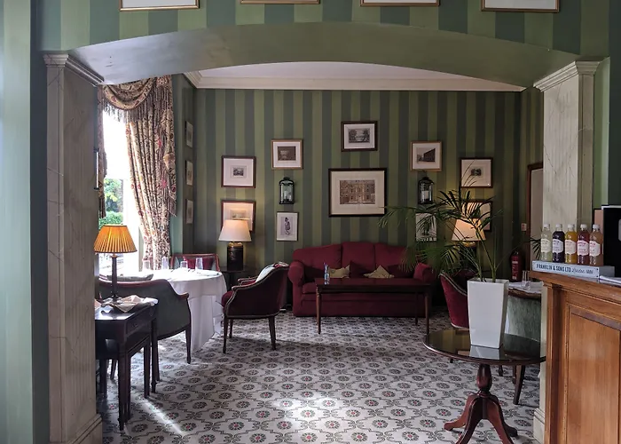 Cotswold Lodge