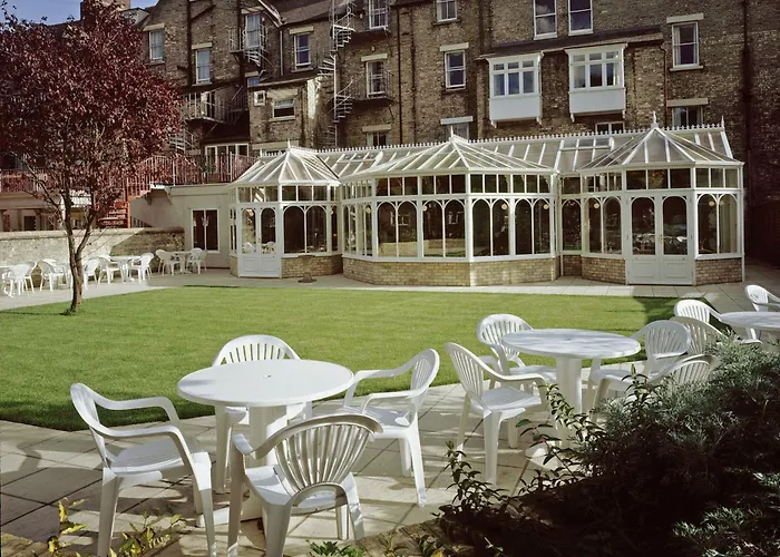 Arundel House Hotel