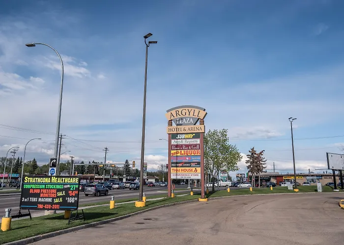 Pet Friendly hotel: Argyll Plaza Hotel