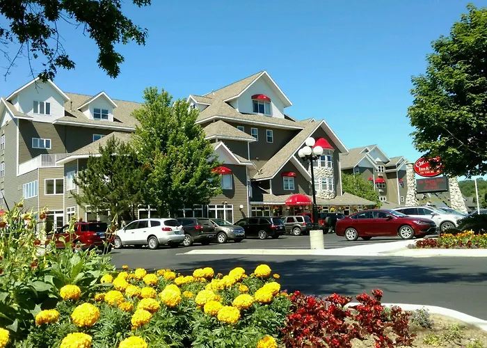 Cheap hotels Cherry Tree Inn & Suites