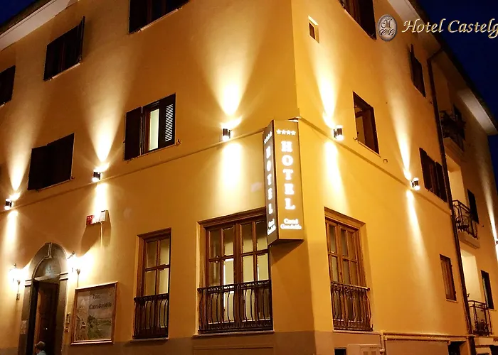 Albergo centrale: Hotel Castel Gandolfo