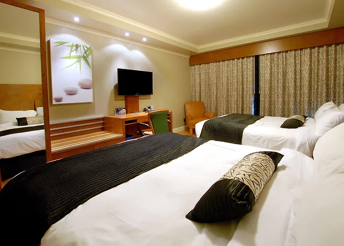 & Suites Le Dauphin Drummondville