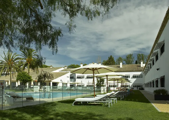 Hotel con piscina: Parador de Antequera