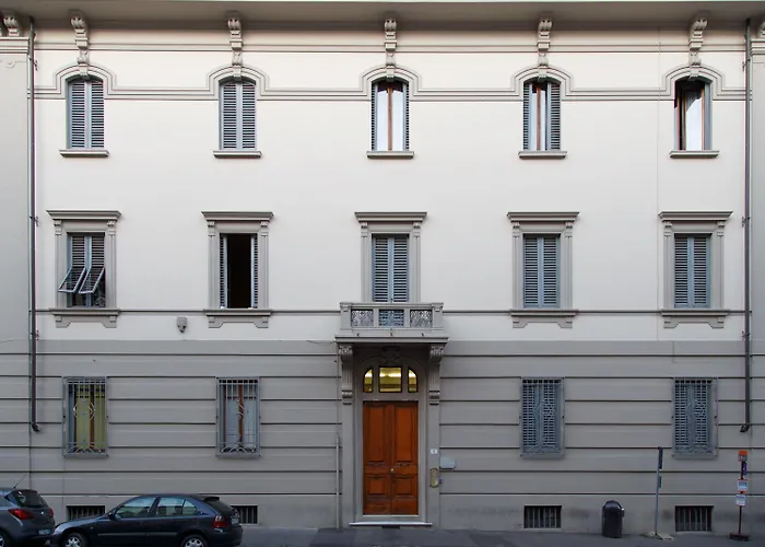 Hotel 3 stelle: Leone X Guest House