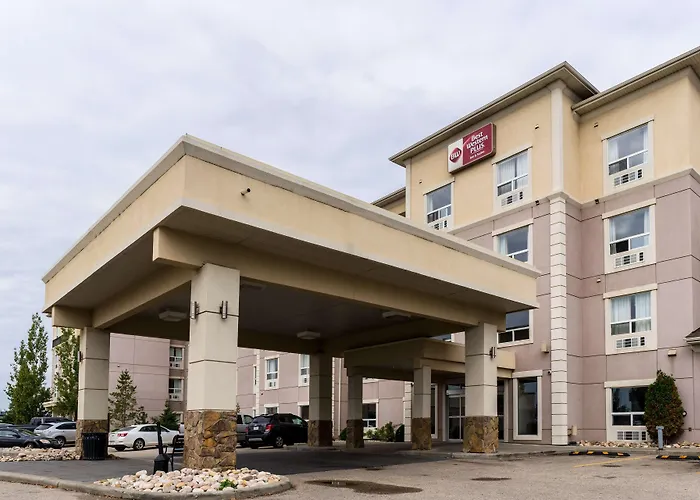 Best Western Plus South Inn & Suites